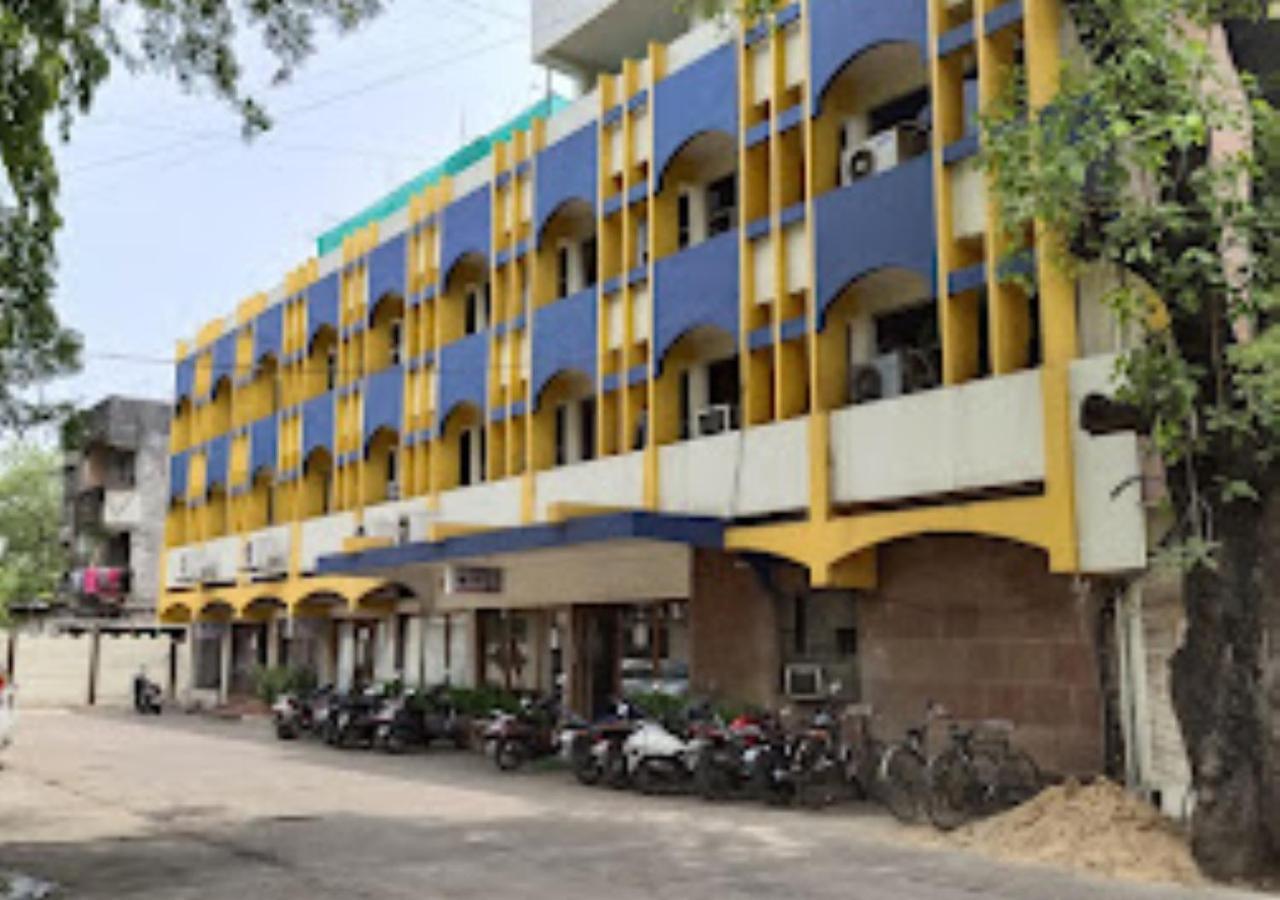 Hotel Mayur Restaurant Chandrapur Exterior foto